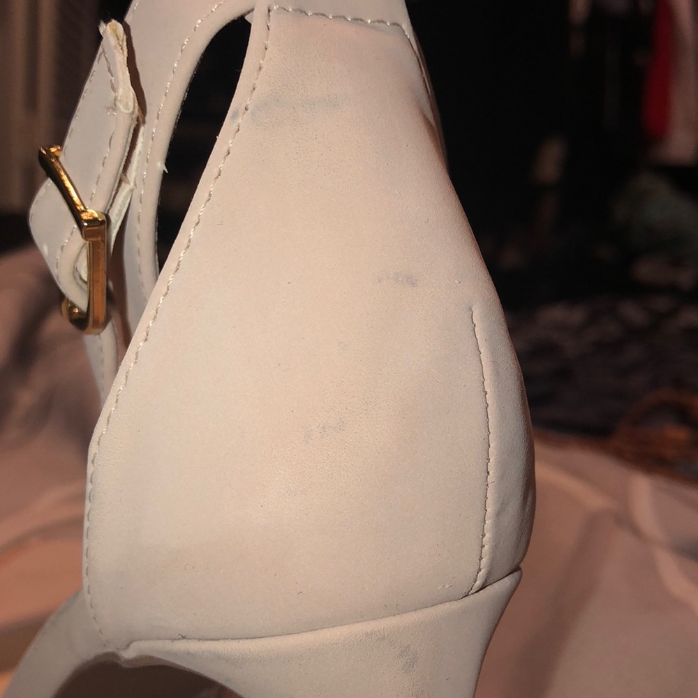 Beautiful dress heels - Picture 5 of 6
